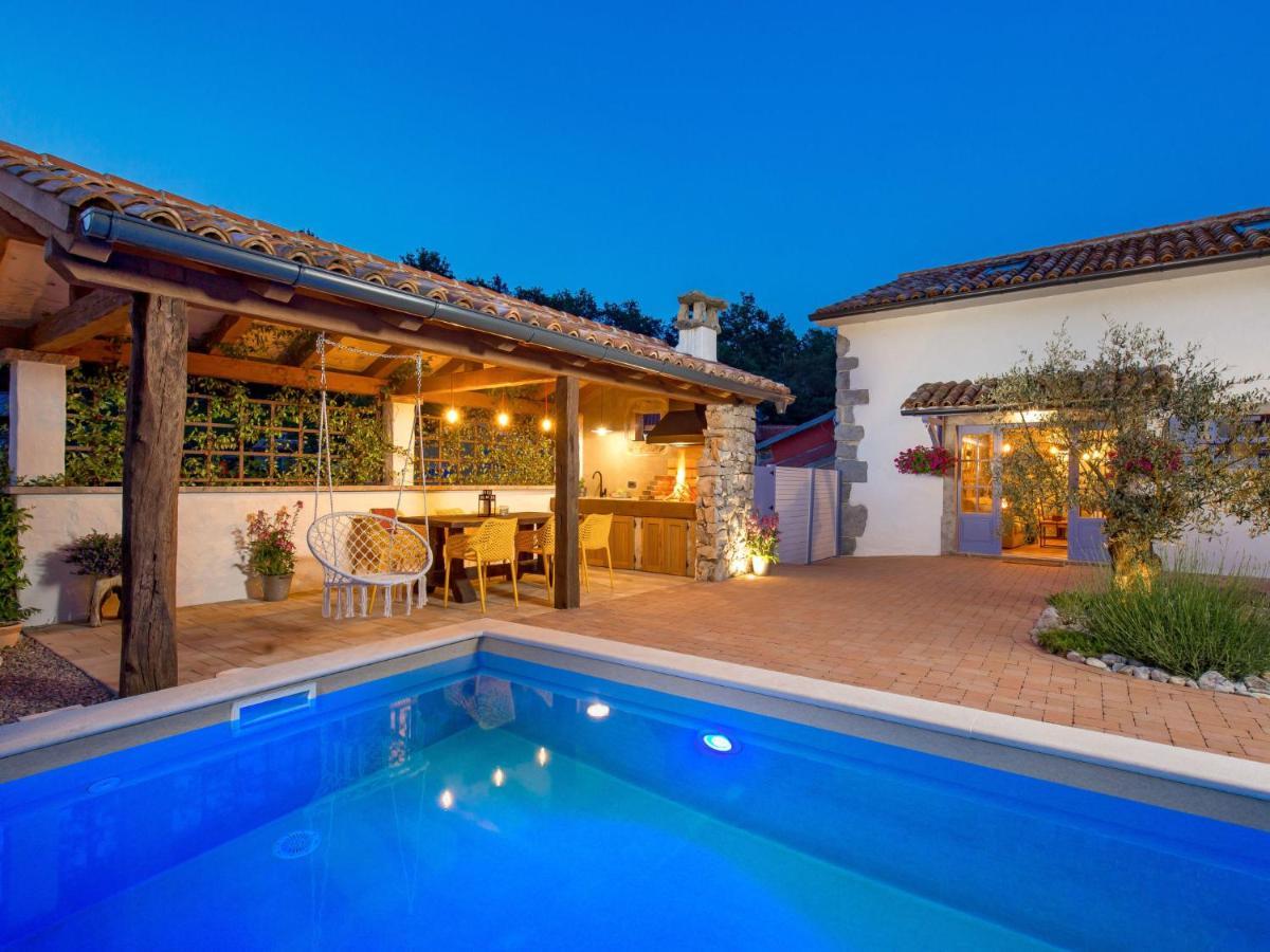 Holiday Home Villa Antonio By Interhome Jurdani Exterior photo